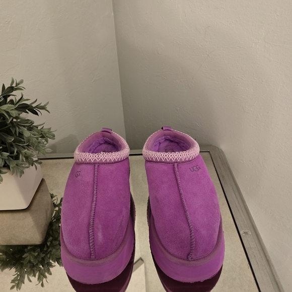 UGG Shoes - UGG Tazz "Magenta" slippers Size 12
